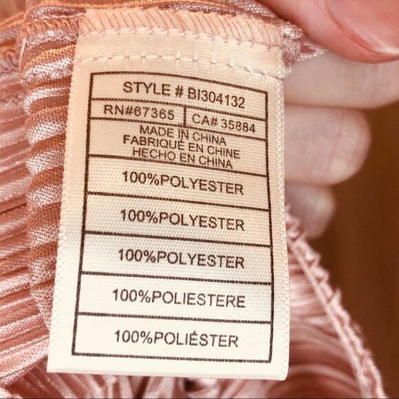 nwt BB Dakota I'm A Professional Plissé Blouse Mauve Rose Ruffle size L - Picture 7 of 9